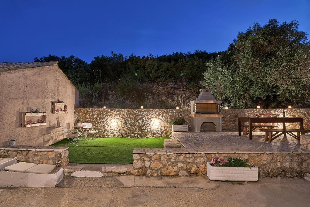 Villa Koukoutsa House With Swimming Pool Corfu Sokraki Sokrákion Exterior foto